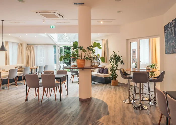 Awa Hotel München